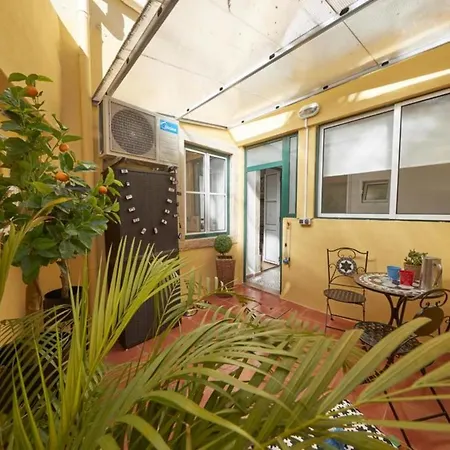 Lx Factory Apartment! Outside Terrace